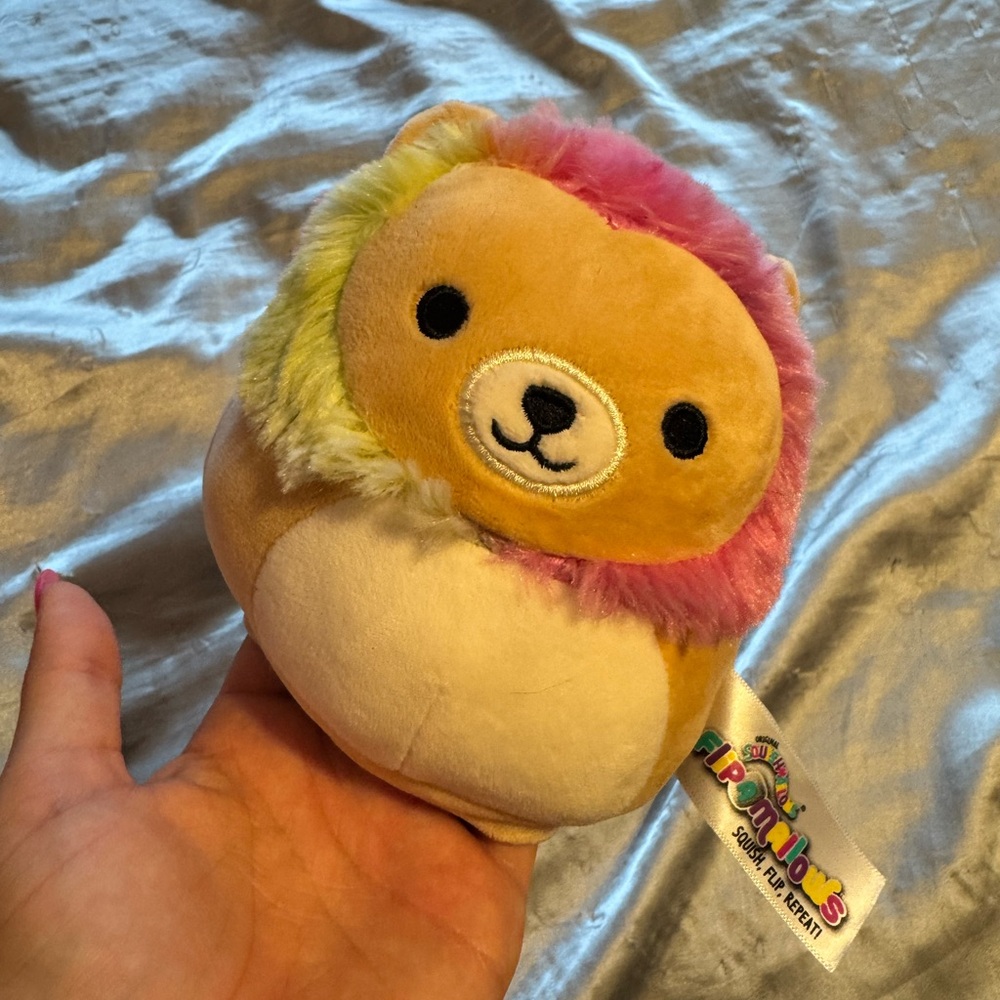 Leonard the Lion and Liv the Leopard Squishmallows Flip-A-Mallows